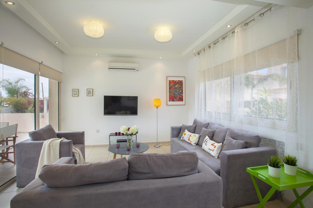 Villa Michelle 2 Protaras Buitenkant foto